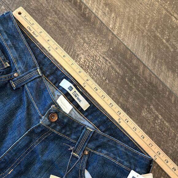 NWT Gap Low Rise Curvy Flare Jeans Size 16R - Picture 6 of 8